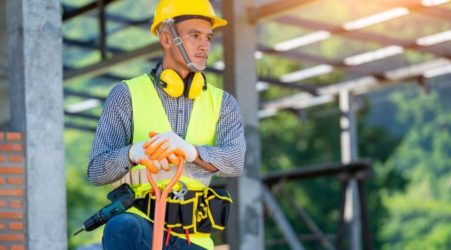 Expert Emergency Roof Repairs services in Leawood, KS
